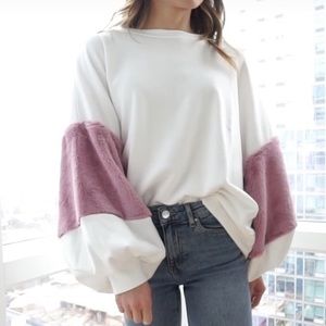 Zara Oversized Pink Faux Fur Balloon Sleeves Plush White Sweater